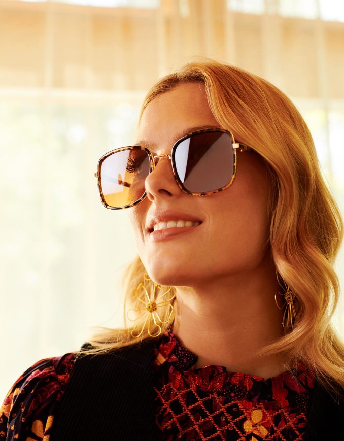 אבזר Monsoon משקפי שמש מרובעים של שריון צב מסוגנן נשים HTJ0TZ1275